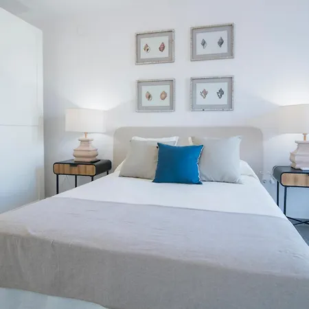 아파트 Acogedor Con Jardin En 1