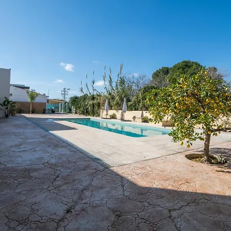 Acogedor Con Jardin En 1 *