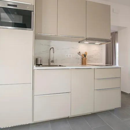 Acogedor Con Jardin En 1 * 데니아